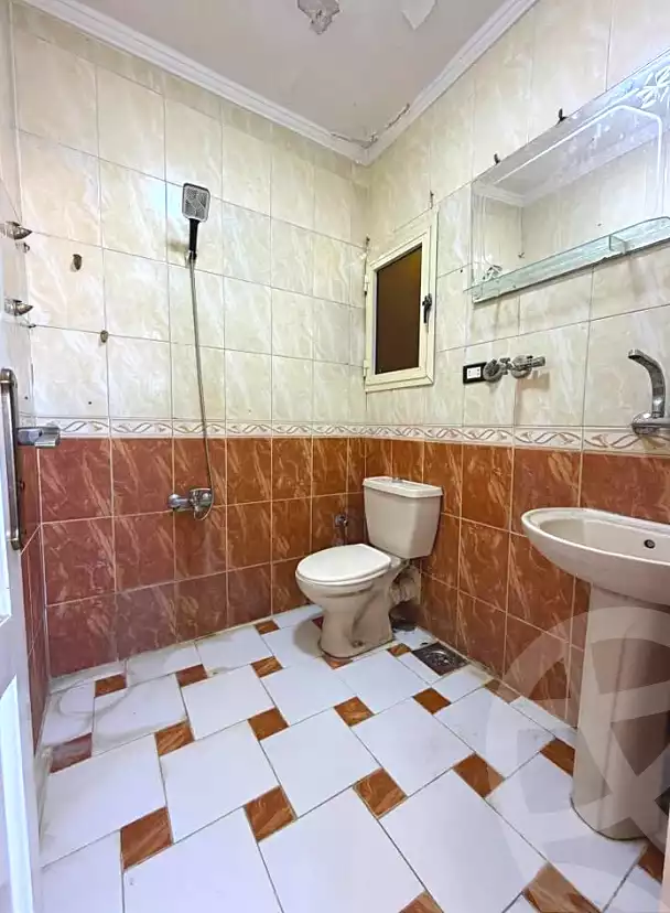 https://aqarmap.com.eg/ar/listing/7229308-for-sale-alexandria-el-asafra-shr-45