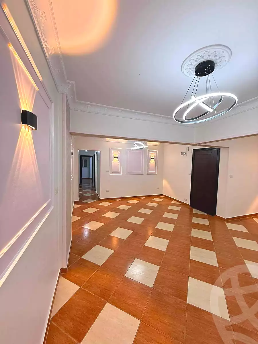https://aqarmap.com.eg/ar/listing/7229361-for-sale-alexandria-el-asafra-l-sfr-bhry