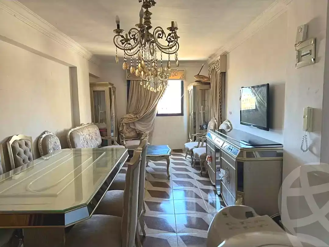 https://aqarmap.com.eg/ar/listing/7229396-for-sale-alexandria-el-asafra-shr-45