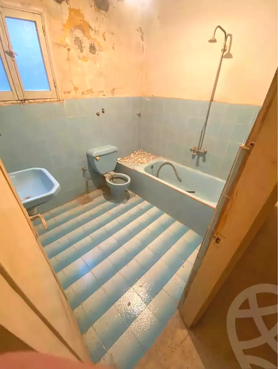https://aqarmap.com.eg/ar/listing/7229990-for-sale-alexandria-ganaklis