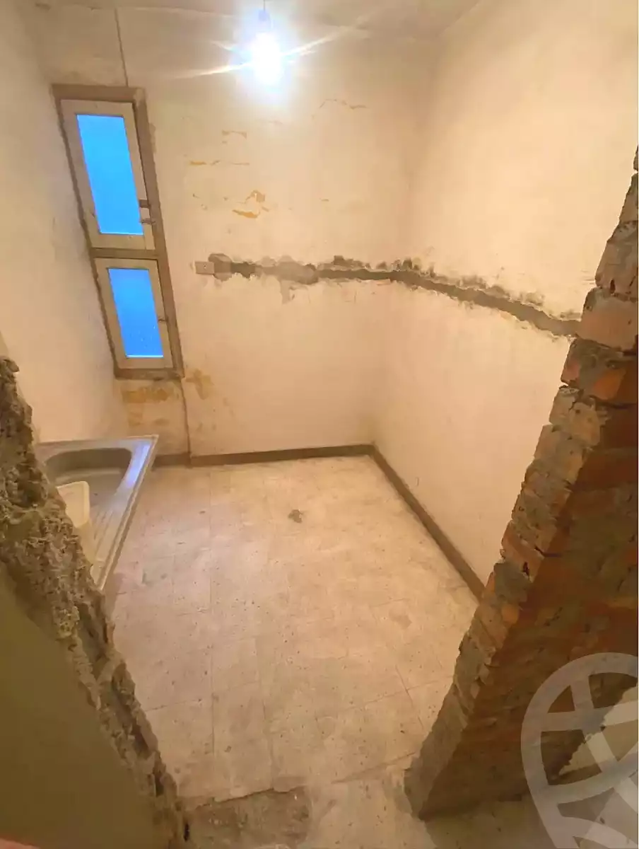 https://aqarmap.com.eg/ar/listing/7229990-for-sale-alexandria-ganaklis