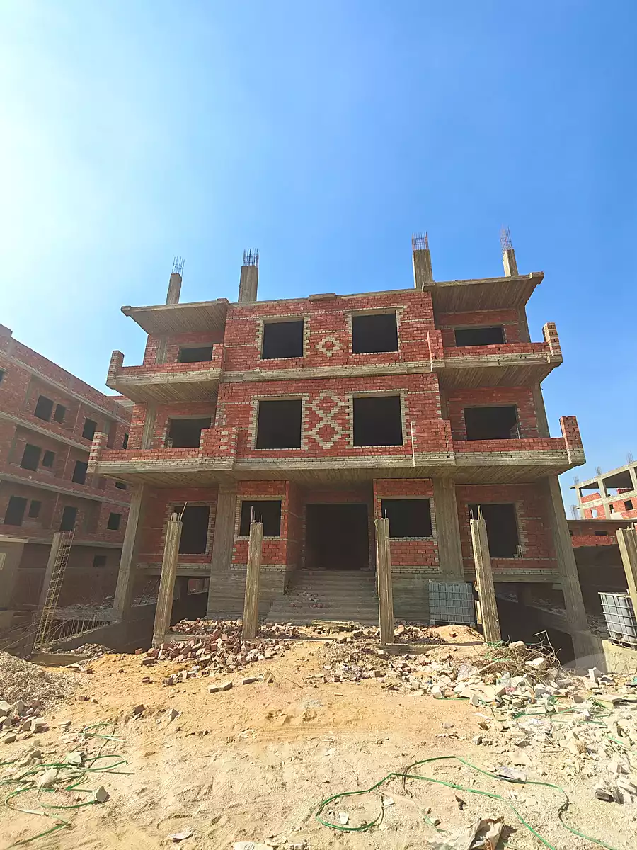 https://aqarmap.com.eg/ar/listing/7230336-for-sale-cairo-new-cairo-bait-el-watan-sixth-neighborhood