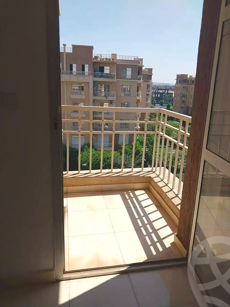 https://aqarmap.com.eg/ar/listing/7230369-for-sale-cairo-new-cairo-madinaty-eleventh-zone-buildings-group-114