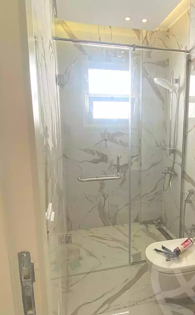 https://aqarmap.com.eg/ar/listing/7231138-for-sale-cairo-new-cairo-ganob-el-akadamiya-south-academy-h-amr-ibn-el-ass-st