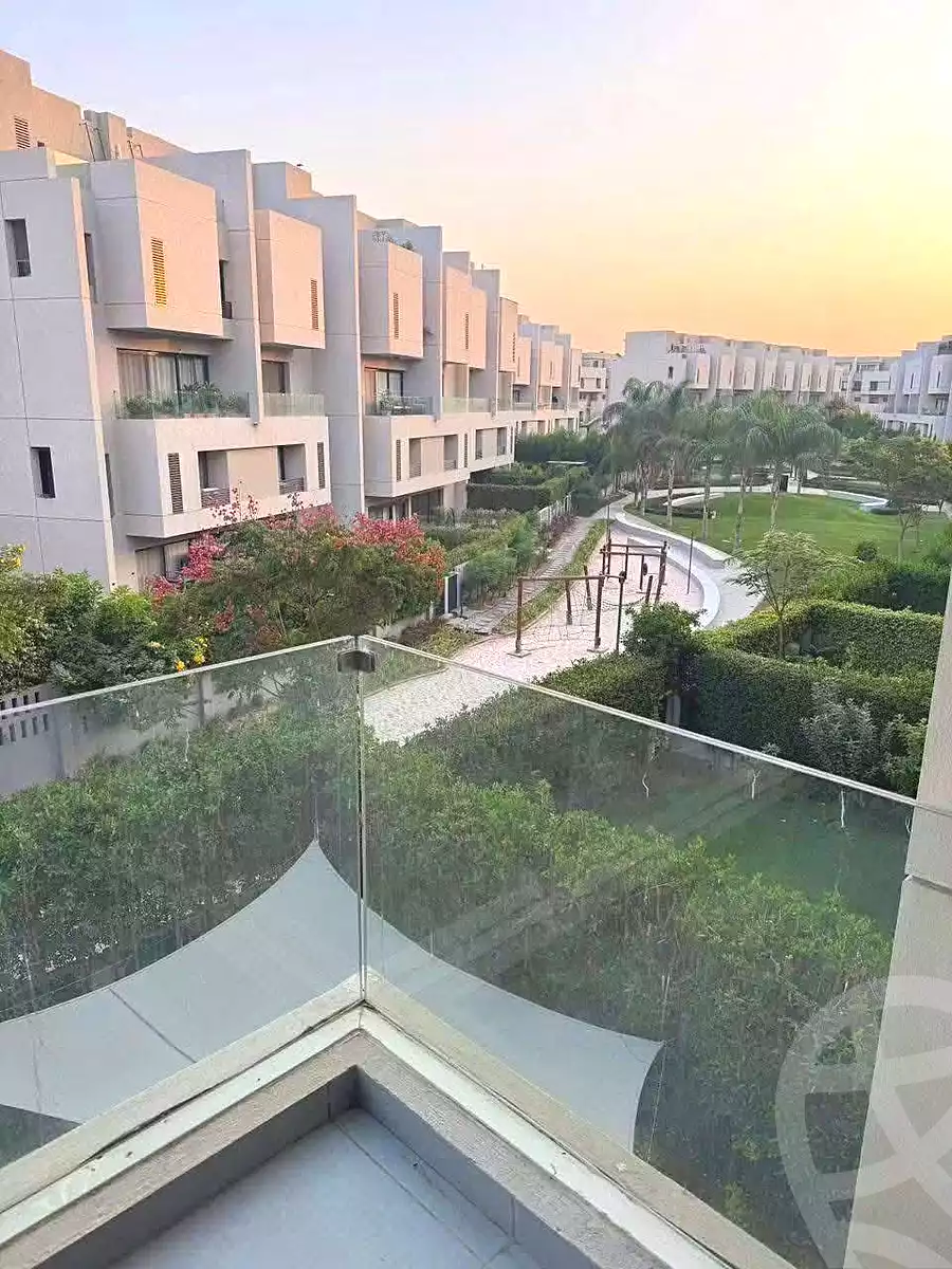 https://aqarmap.com.eg/ar/listing/7231351-for-sale-cairo-el-shorouk-compounds-al-burouj-compound-imkan