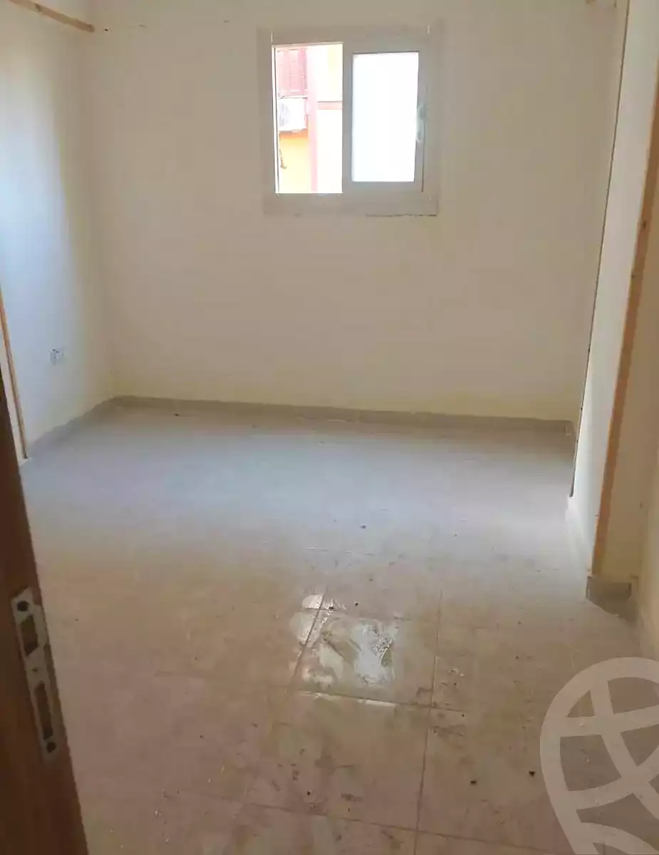 https://aqarmap.com.eg/en/listing/7231899-for-sale-alexandria-al-agamy-el-hanouvel-radwan-st