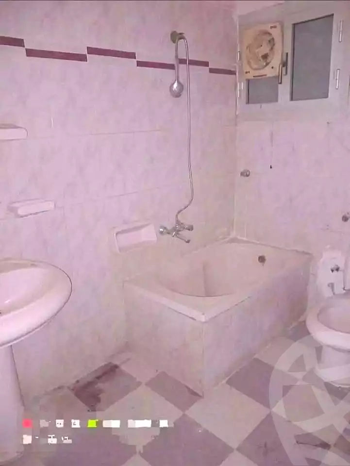 https://aqarmap.com.eg/en/listing/7232996-for-sale-alexandria-al-agamy-lbytsh-princess-st