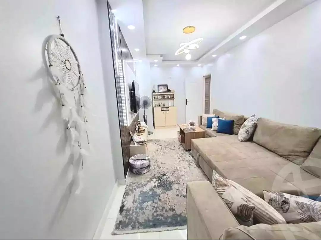https://aqarmap.com.eg/ar/listing/7233060-for-sale-alexandria-sydy-bshr-sydy-bshr-bhry-el-shaikh-hussein-soliman-18-st