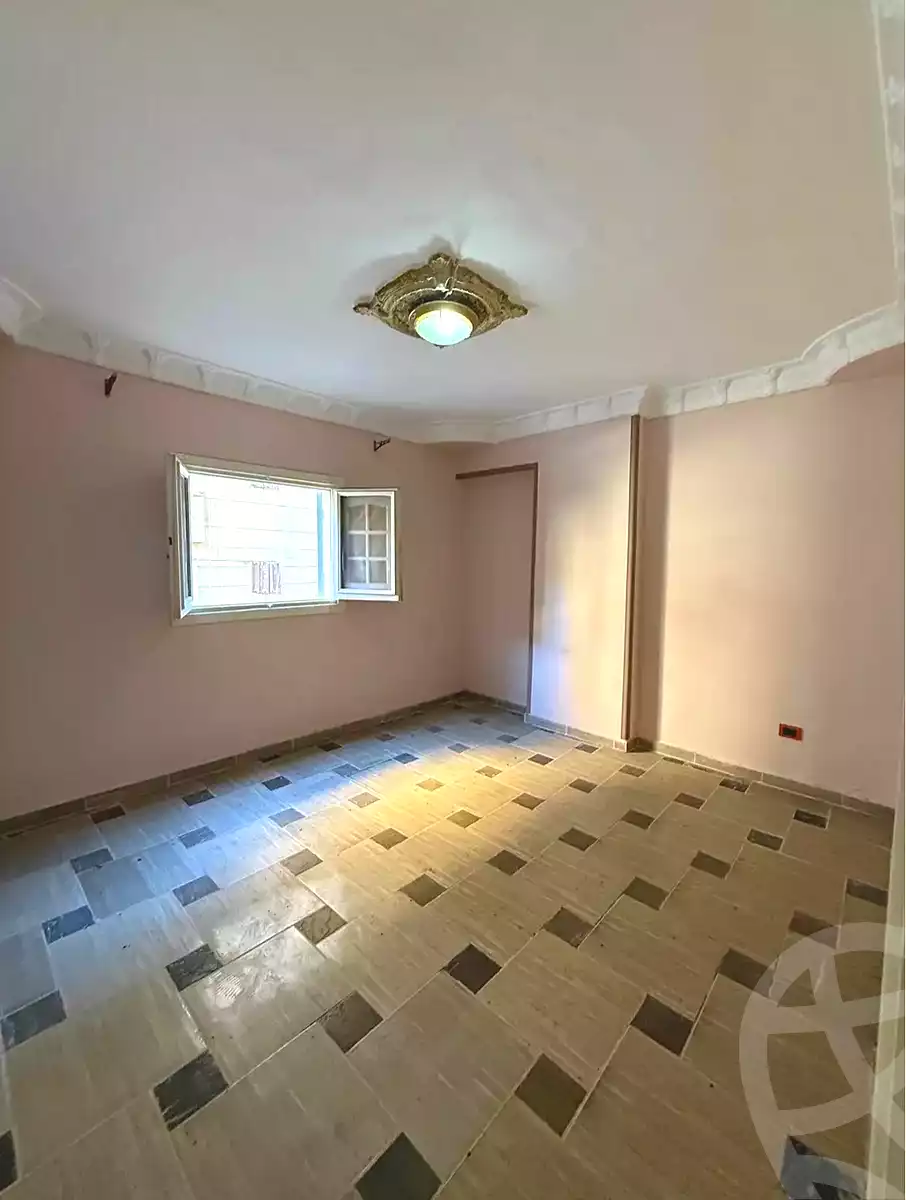 https://aqarmap.com.eg/en/listing/7233075-for-sale-alexandria-el-mandara-shr-jml-bd-lnsr