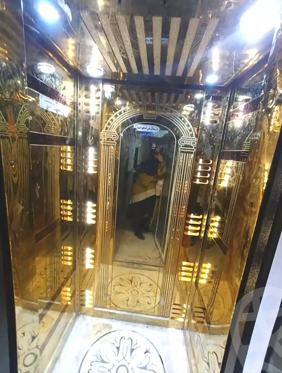 https://aqarmap.com.eg/en/listing/7233079-for-sale-alexandria-al-agamy-el-hanouvel-yathreb-st
