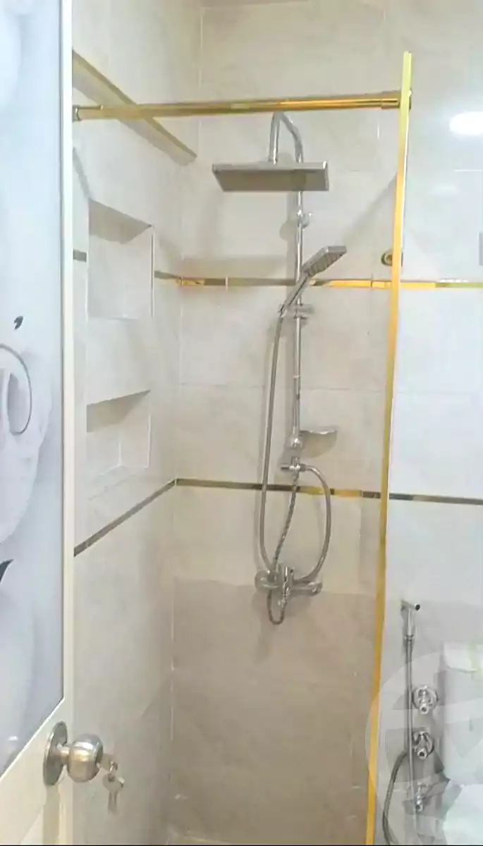 https://aqarmap.com.eg/ar/listing/7233102-for-sale-alexandria-sydy-bshr-sydy-bshr-qbly