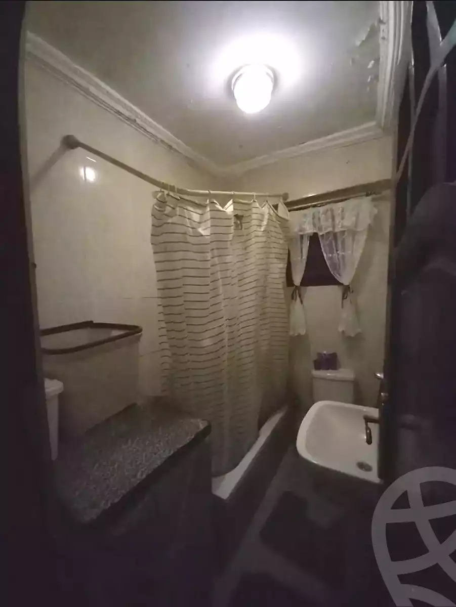 https://aqarmap.com.eg/ar/listing/7233366-for-sale-alexandria-al-agamy-lbytsh-el-hay-st