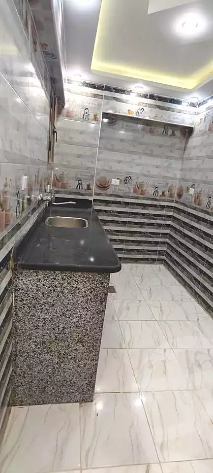 https://aqarmap.com.eg/ar/listing/7233429-for-sale-alexandria-al-agamy-el-hanouvel-el-kholafaa-el-rashdeen-st