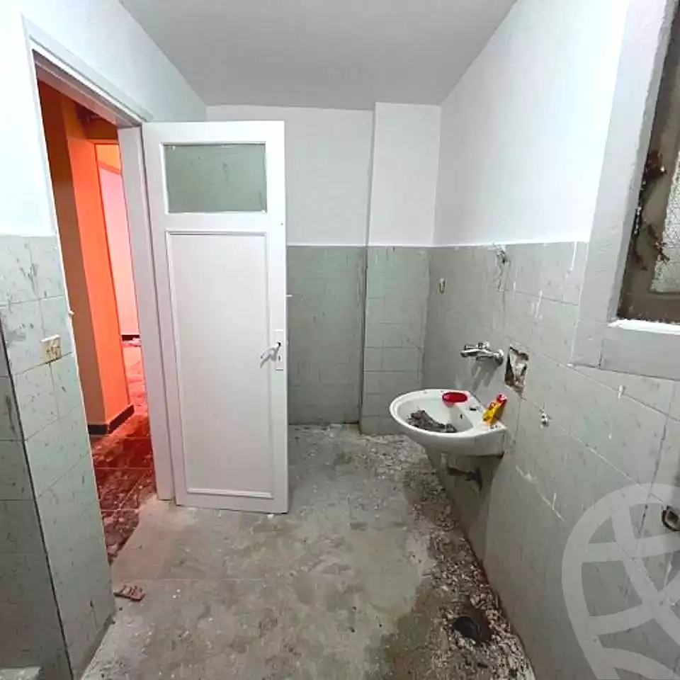 https://aqarmap.com.eg/en/listing/7233450-for-sale-alexandria-al-agamy-lbytsh-el-tayar-st