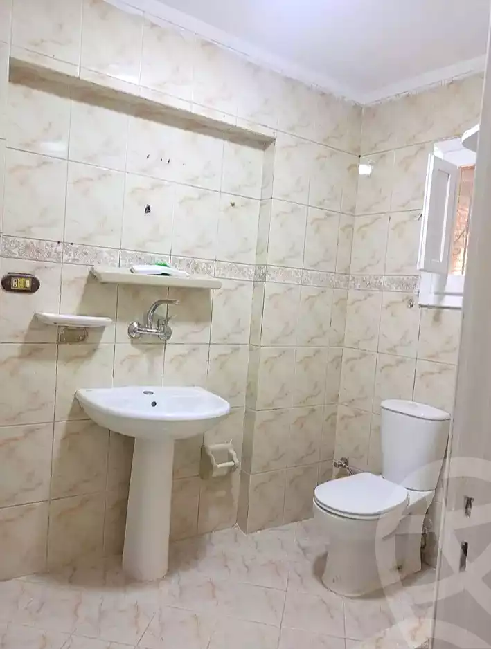 https://aqarmap.com.eg/ar/listing/7233202-for-sale-alexandria-al-agamy-el-hanouvel-el-kholafaa-el-rashdeen-st