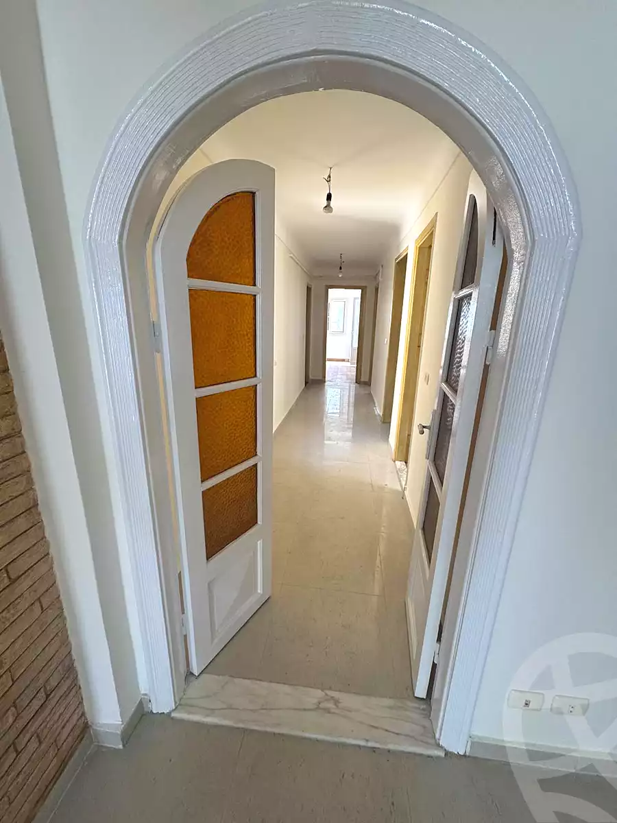 https://aqarmap.com.eg/en/listing/7230813-for-sale-alexandria-zezenia-ibrahim-el-attar-st