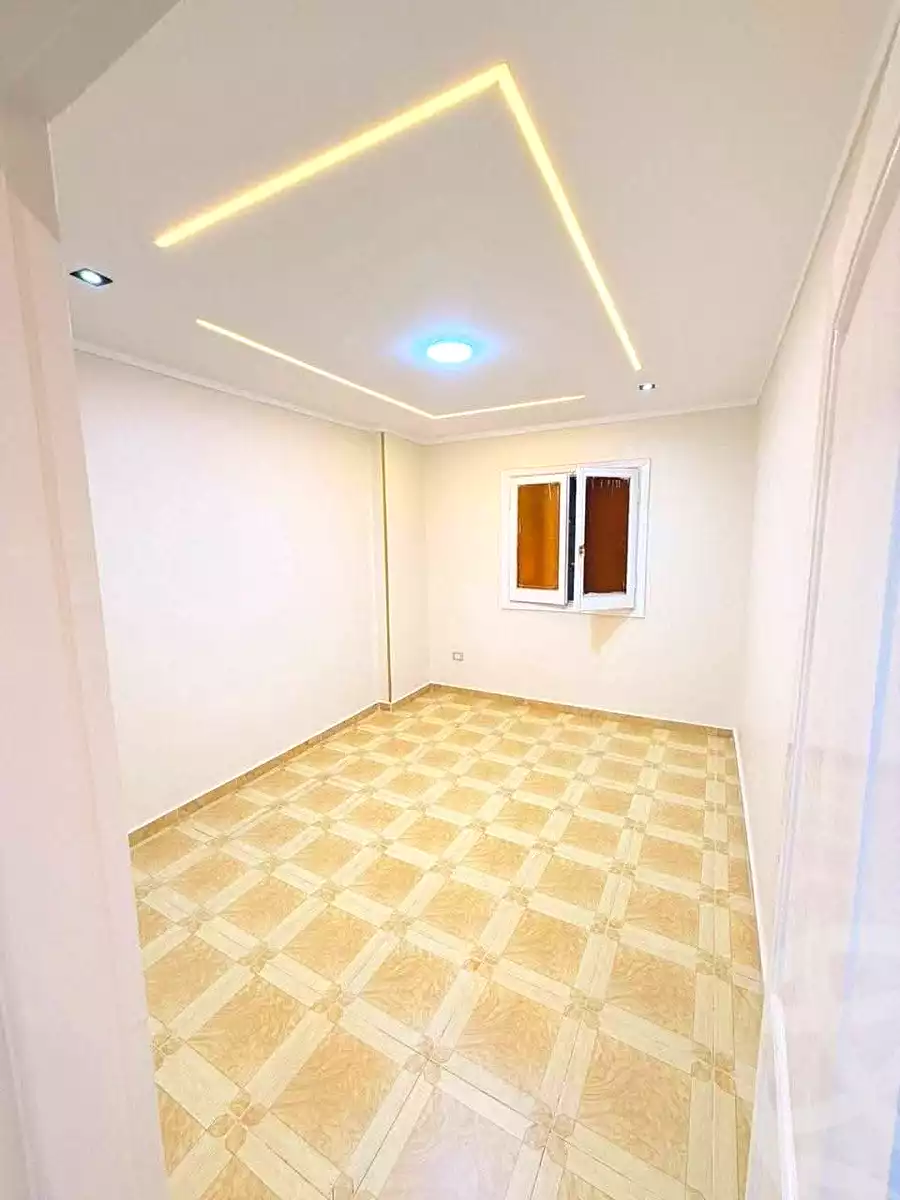 https://aqarmap.com.eg/ar/listing/7233671-for-sale-alexandria-sydy-bshr-sydy-bshr-bhry-shr-mhmwd-l-yswy