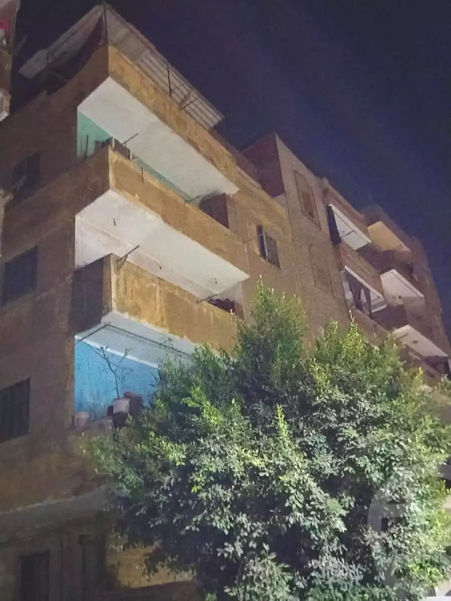 https://aqarmap.com.eg/ar/listing/7233785-for-sale-cairo-helwan-el-shareaa-el-sharby-st