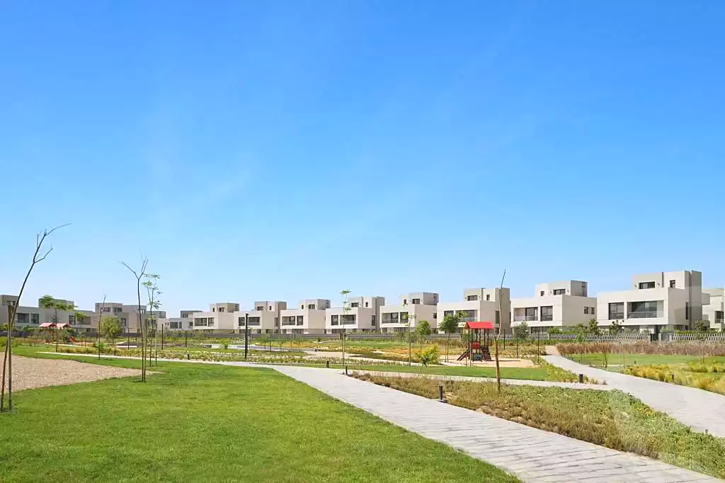 https://aqarmap.com.eg/ar/listing/7233929-for-sale-cairo-el-shorouk-compounds-al-burouj-compound-imkan