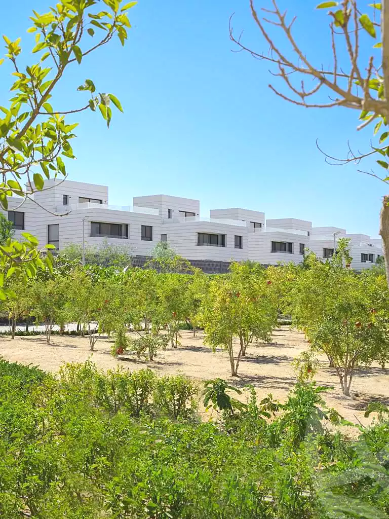 https://aqarmap.com.eg/ar/listing/7233945-for-sale-cairo-el-shorouk-compounds-al-burouj-compound-imkan