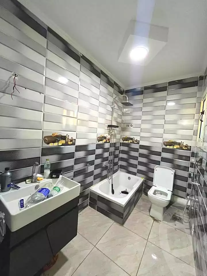 https://aqarmap.com.eg/ar/listing/7233953-for-sale-alexandria-al-agamy-lbytsh-al-kaada-st