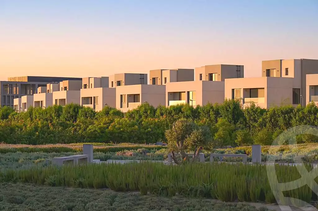 https://aqarmap.com.eg/ar/listing/7233978-for-sale-cairo-el-shorouk-compounds-al-burouj-compound-imkan
