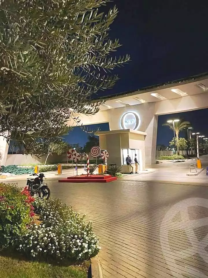 https://aqarmap.com.eg/ar/listing/7233967-for-sale-cairo-6th-of-october-hadaeq-october-compounds-o-west-club-yard-o-west