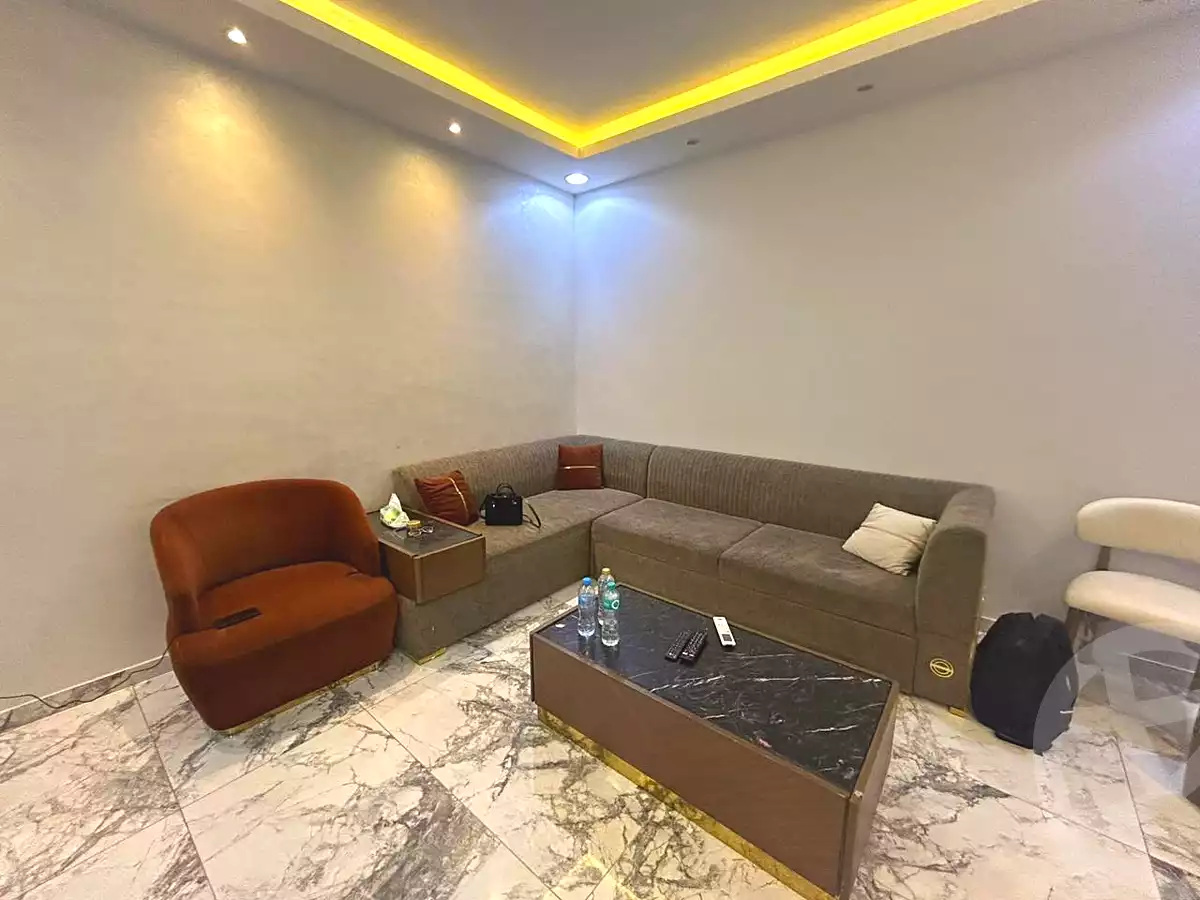 https://aqarmap.com.eg/en/listing/7234139-for-rent-cairo-new-cairo-compounds-hyde-park-centre-ville-hyde-park