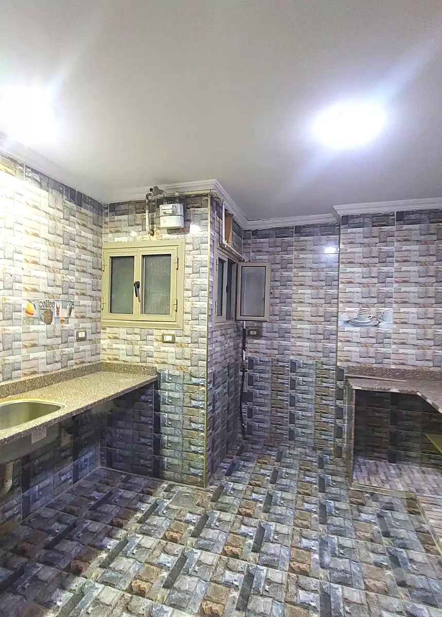 https://aqarmap.com.eg/en/listing/7234556-for-rent-alexandria-al-agamy-lbytsh-el-reyad-st