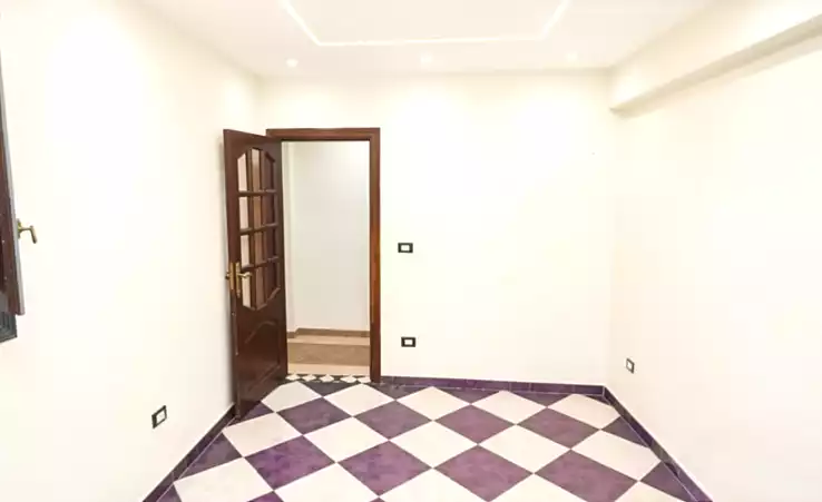 https://aqarmap.com.eg/ar/listing/7234647-for-sale-alexandria-el-asafra-shr-45