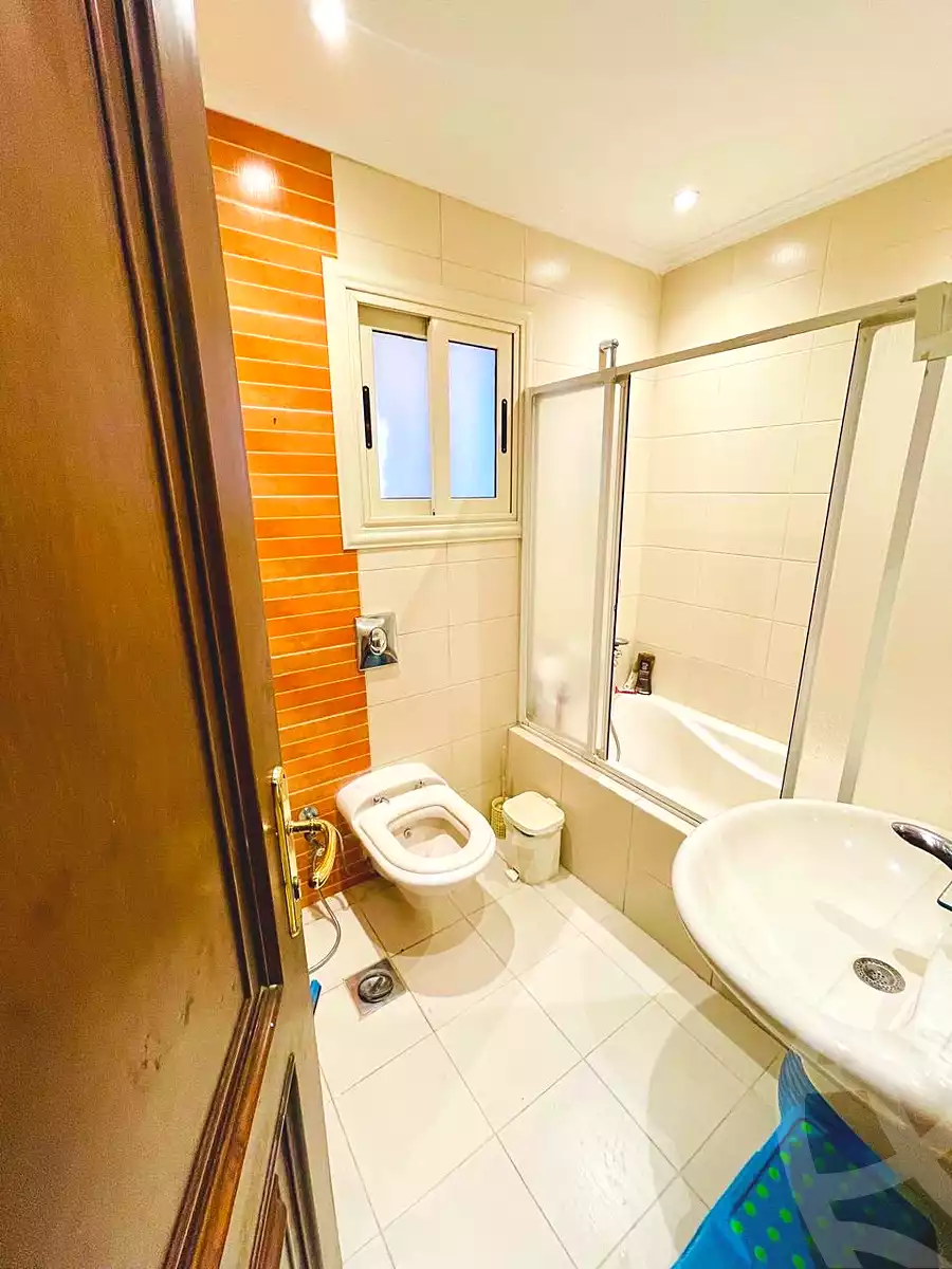 https://aqarmap.com.eg/ar/listing/7234752-for-sale-cairo-new-cairo-el-ahyaa-first-neighborhood-street-1