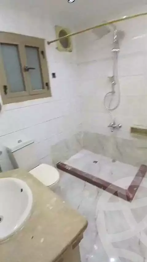 https://aqarmap.com.eg/ar/listing/7234846-for-sale-alexandria-alexandria-marsa-matrouh-rd