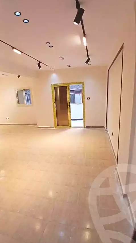 https://aqarmap.com.eg/ar/listing/7234846-for-sale-alexandria-alexandria-marsa-matrouh-rd
