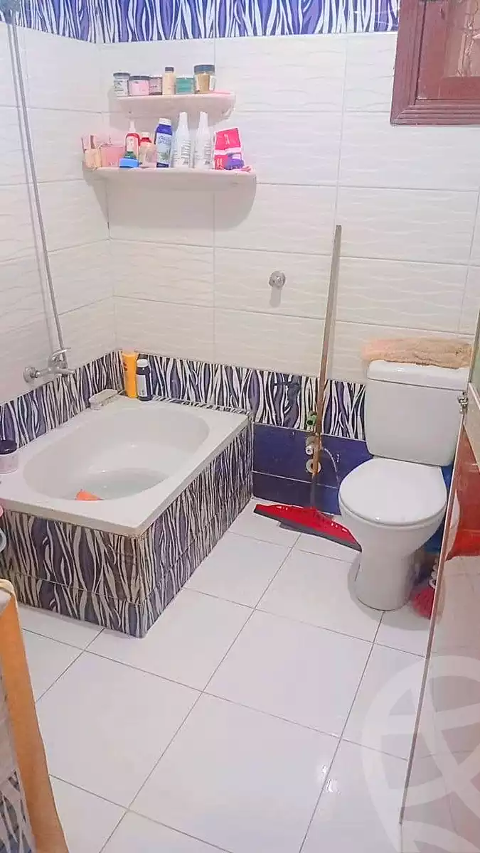 https://aqarmap.com.eg/ar/listing/7234842-for-sale-alexandria-al-agamy-bw-ywsf-redbekas-st