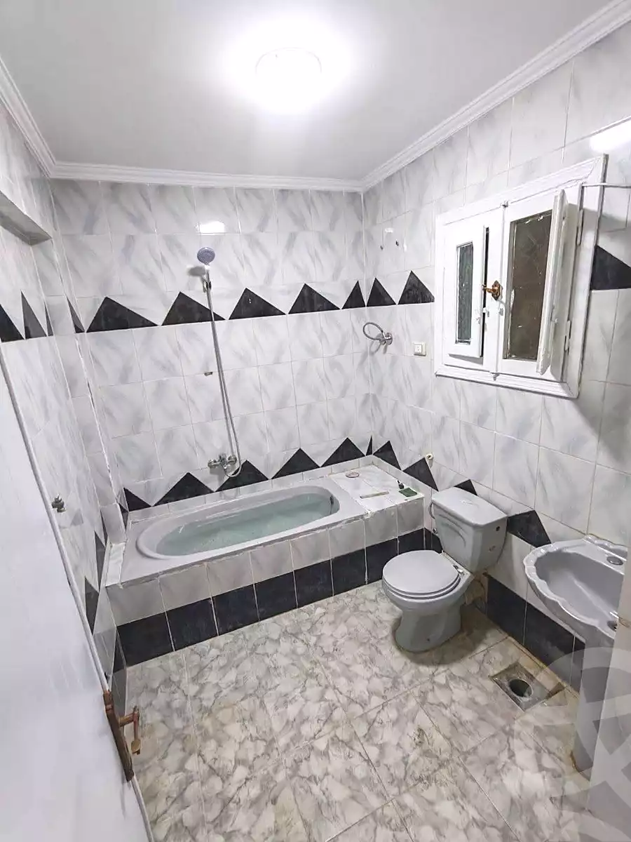 https://aqarmap.com.eg/en/listing/7235153-for-sale-alexandria-al-agamy-el-hanouvel-gabir-hafez-st