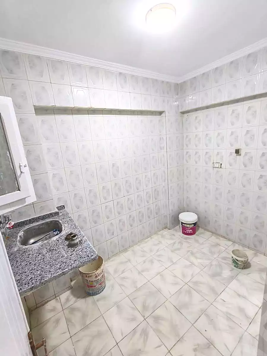 https://aqarmap.com.eg/en/listing/7235153-for-sale-alexandria-al-agamy-el-hanouvel-gabir-hafez-st