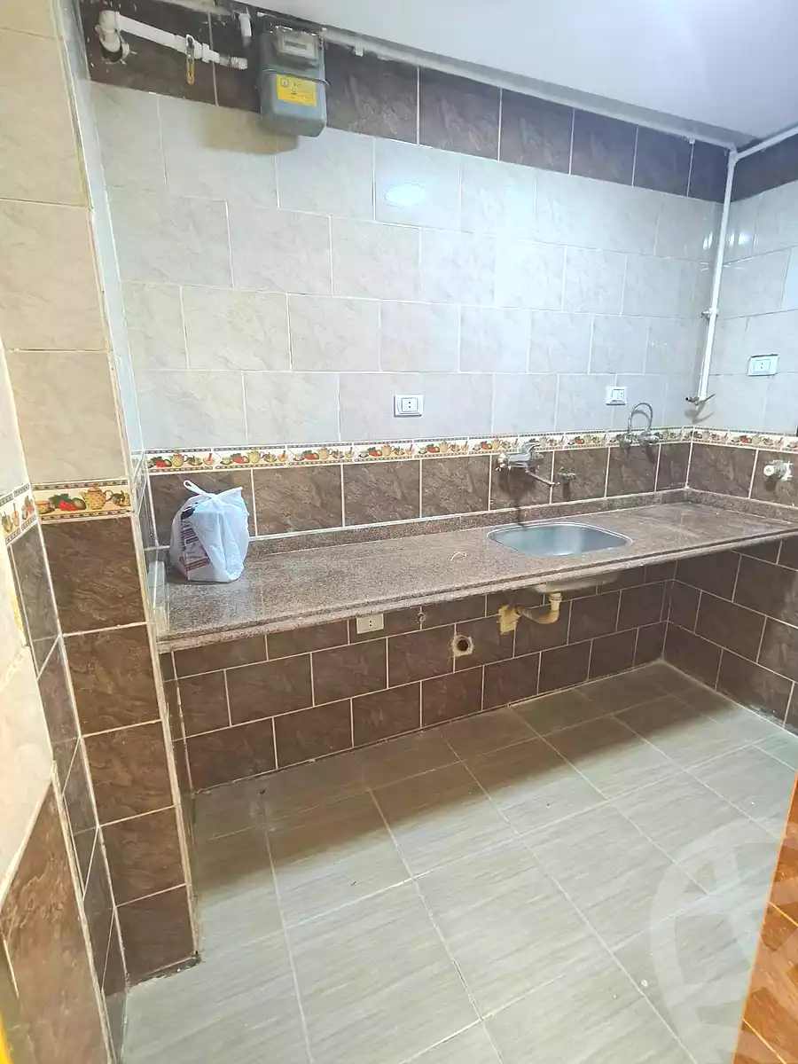 https://aqarmap.com.eg/ar/listing/7235301-for-sale-alexandria-sydy-bshr-shr-mlk-hfny