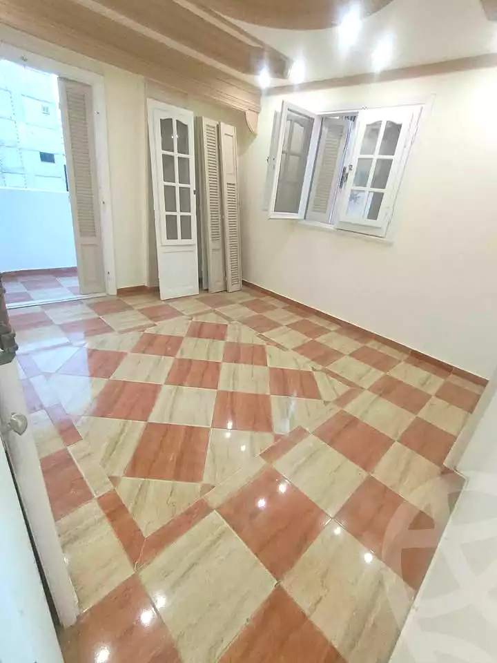 https://aqarmap.com.eg/en/listing/7235335-for-sale-alexandria-sydy-bshr-sydy-bshr-bhry-shr-khld-bn-lwlyd
