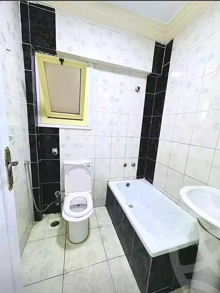 https://aqarmap.com.eg/ar/listing/7235338-for-sale-alexandria-al-agamy-shataa-el-nakheel