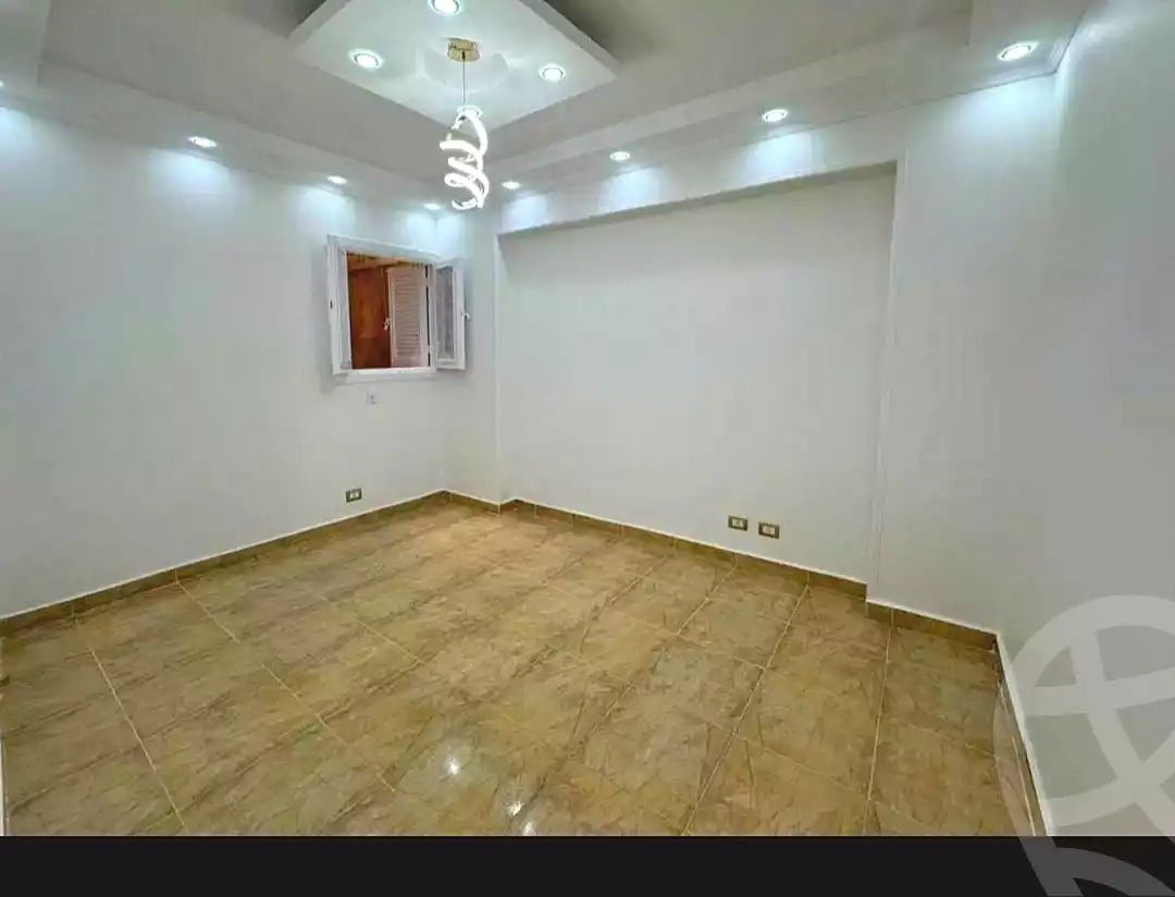 https://aqarmap.com.eg/ar/listing/7235488-for-sale-alexandria-sydy-bshr-sydy-bshr-bhry-shr-mhmwd-l-yswy