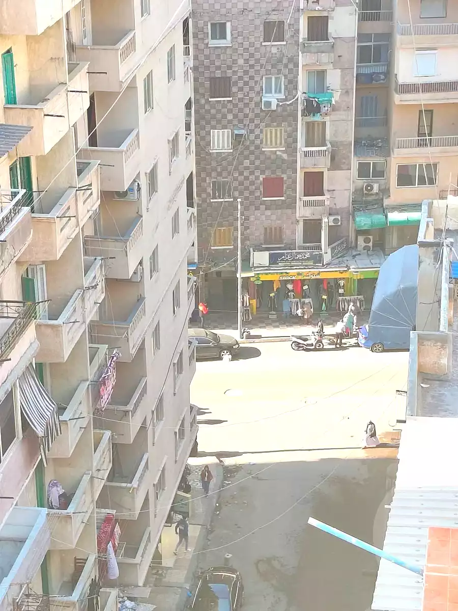 https://aqarmap.com.eg/ar/listing/7235826-for-sale-alexandria-sydy-bshr-sydy-bshr-bhry-shr-mhmwd-l-yswy