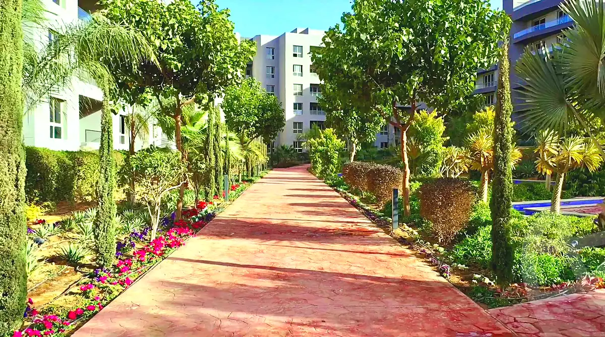 https://aqarmap.com.eg/ar/listing/7236460-for-sale-cairo-new-cairo-lmstqbl-syty-compounds-zyzyny-lmstqbl-rdk-llttwyr