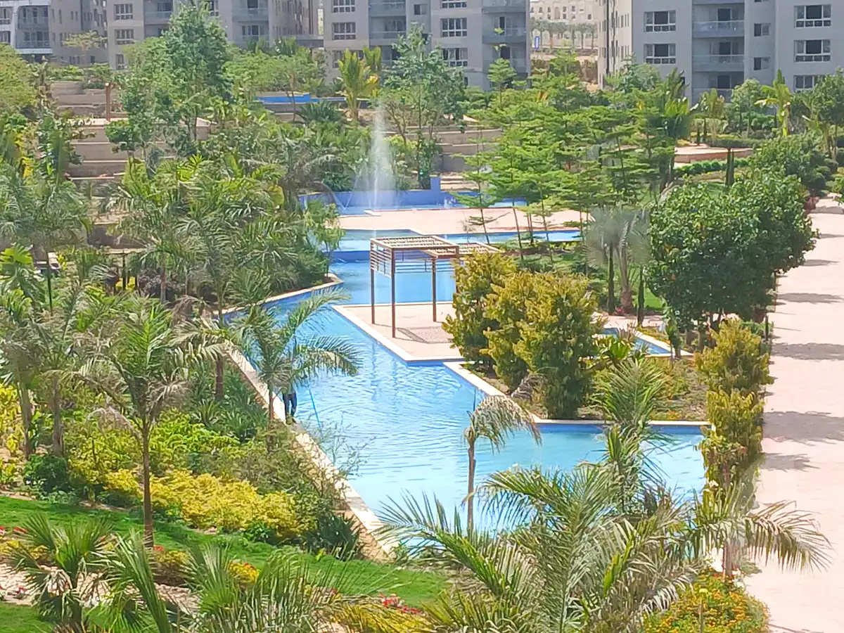https://aqarmap.com.eg/ar/listing/7236460-for-sale-cairo-new-cairo-lmstqbl-syty-compounds-zyzyny-lmstqbl-rdk-llttwyr