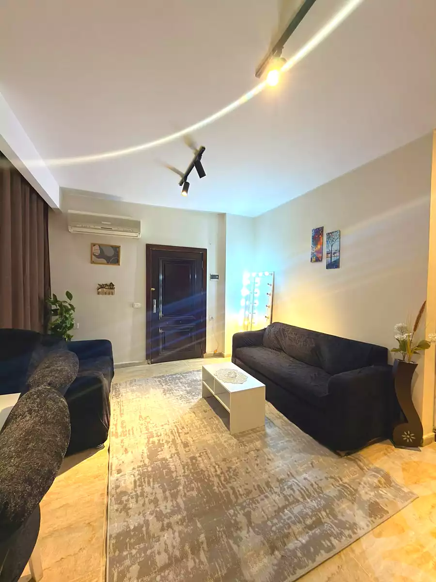 https://aqarmap.com.eg/ar/listing/7236579-for-rent-cairo-el-sheikh-zayed-city-el-hay-eltaseaa-lhy-lts