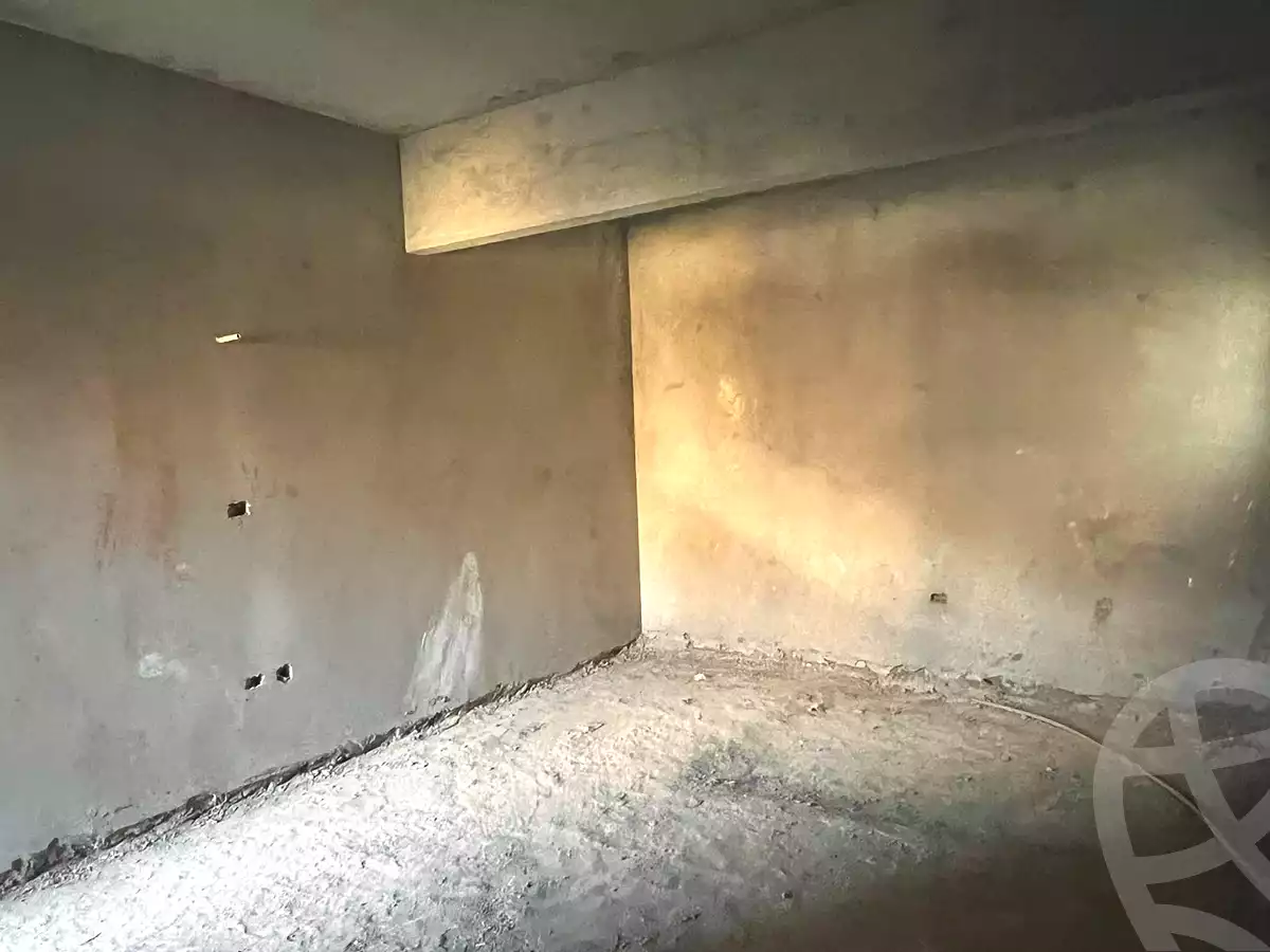 https://aqarmap.com.eg/en/listing/7236600-for-sale-cairo-el-sheikh-zayed-city-compounds-greens