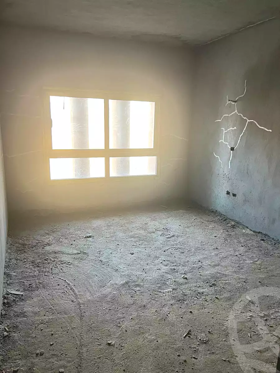 https://aqarmap.com.eg/en/listing/7236600-for-sale-cairo-el-sheikh-zayed-city-compounds-greens