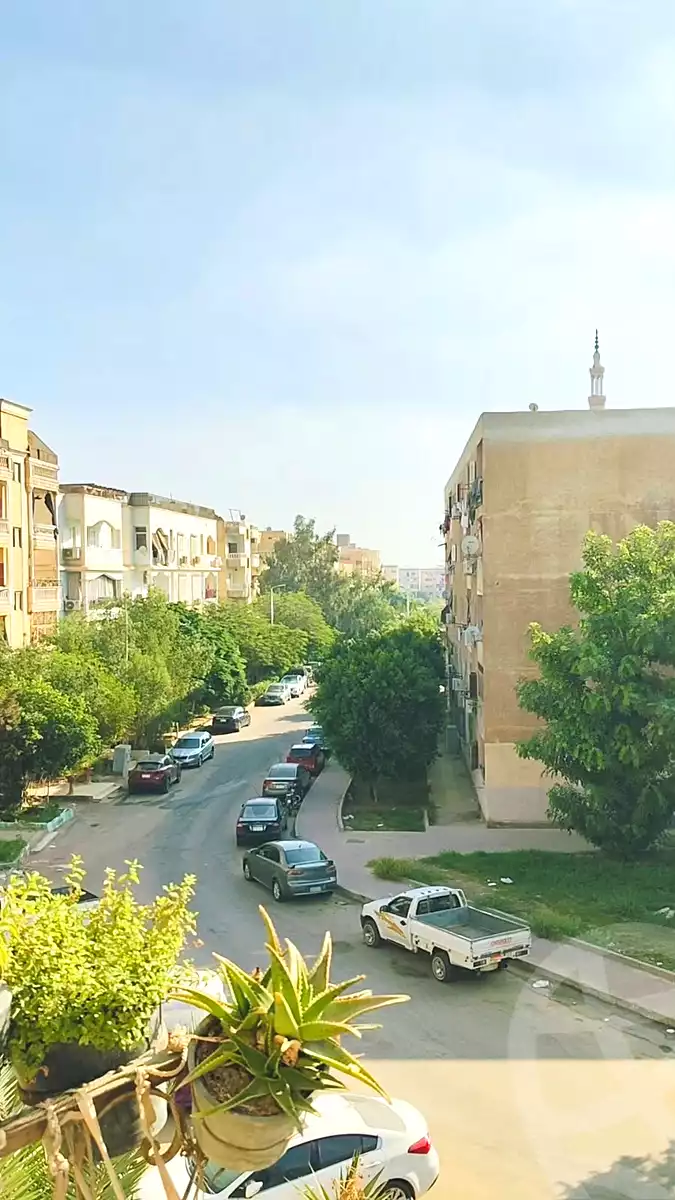 https://aqarmap.com.eg/en/listing/7236726-for-sale-cairo-el-sheikh-zayed-city-el-hay-elthaleth-lhy-lthlth