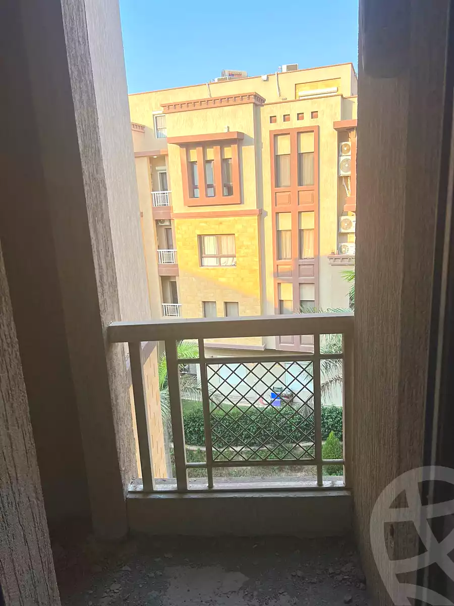 https://aqarmap.com.eg/ar/listing/7236767-for-sale-cairo-el-sheikh-zayed-city-compounds-greens