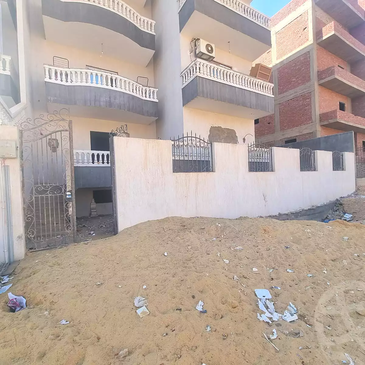 https://aqarmap.com.eg/en/listing/7236775-for-sale-cairo-6th-of-october-el-tawsaat-el-shamalya-hy-2000-qt
