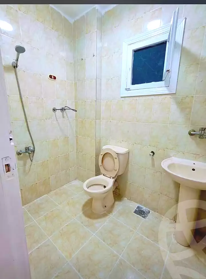 https://aqarmap.com.eg/ar/listing/7236940-for-sale-alexandria-al-agamy-shataa-el-nakheel